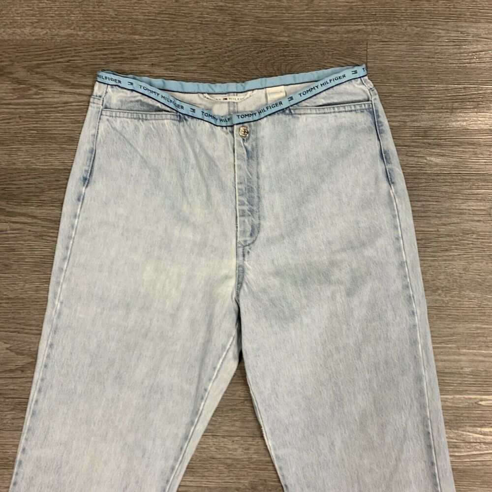 Vintage Tommy Hilfiger Jeans Size 8 High Rise Spellout Waist Band Straight Leg - Picture 4 of 10